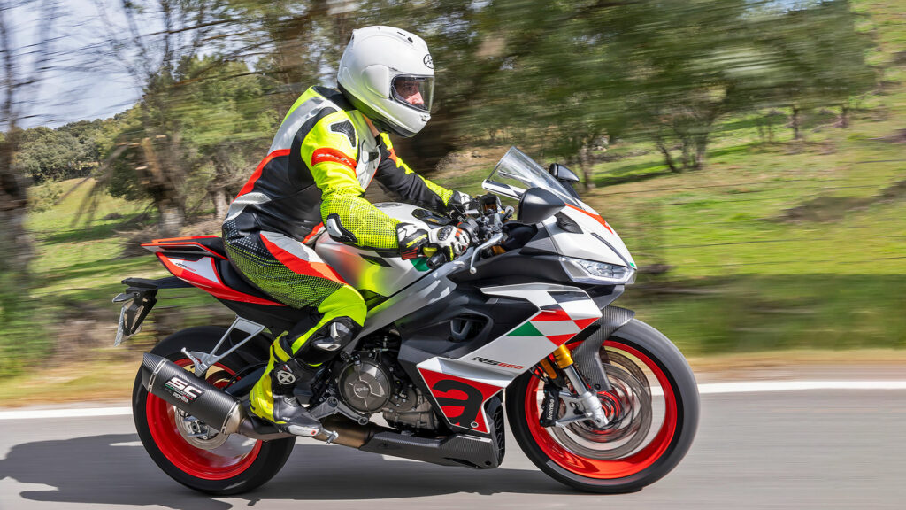 prueba aprilia rs 660 extrema 7