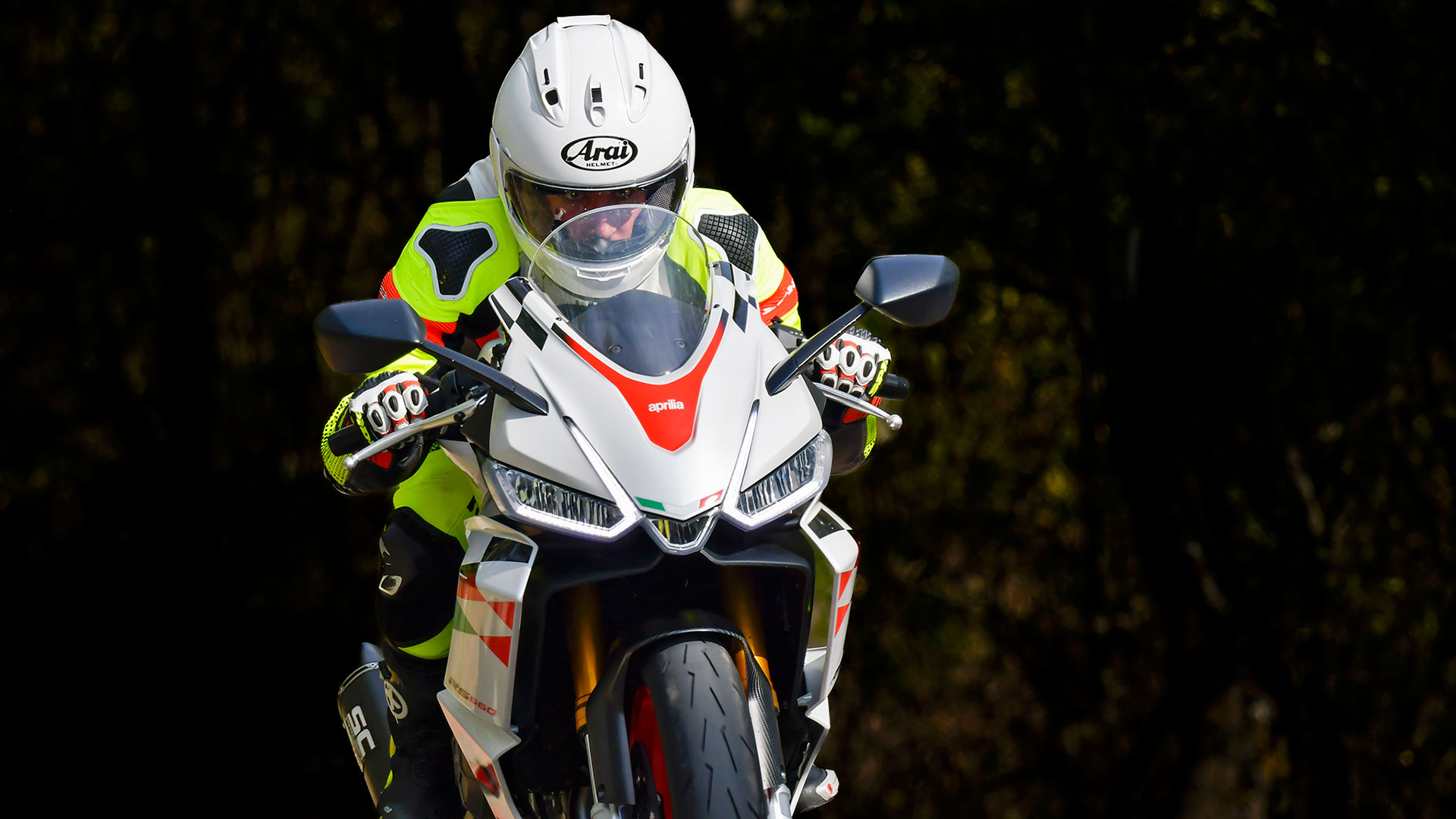 Aprilia RS 660 Extrema: este es su precio y sus principales rivales 1 prueba-aprilia-rs-660-extrema-9