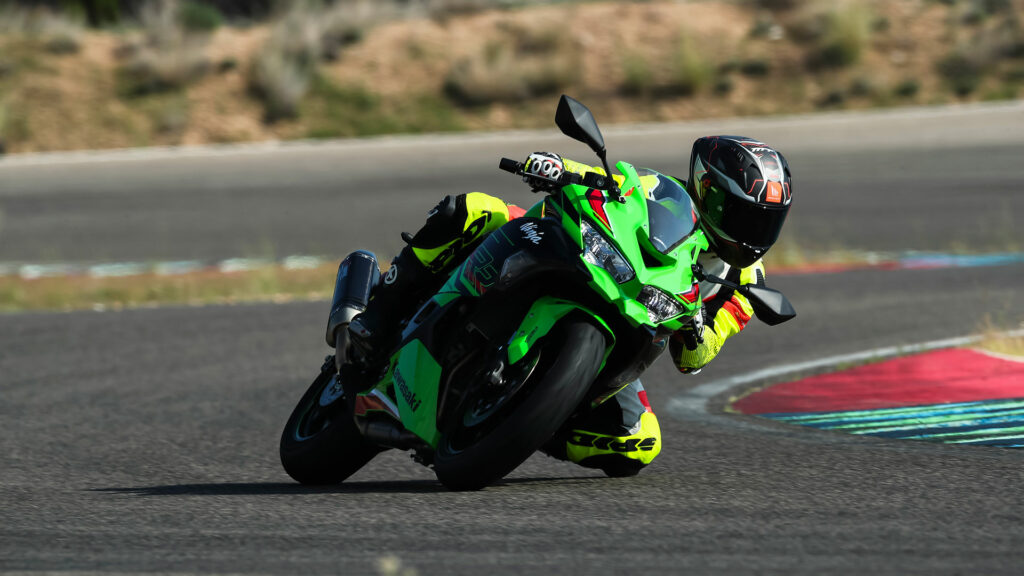 La Kawasaki ZX-4RR Cup se hace realidad en España 10 prueba-kawasaki-zx-4rr-53
