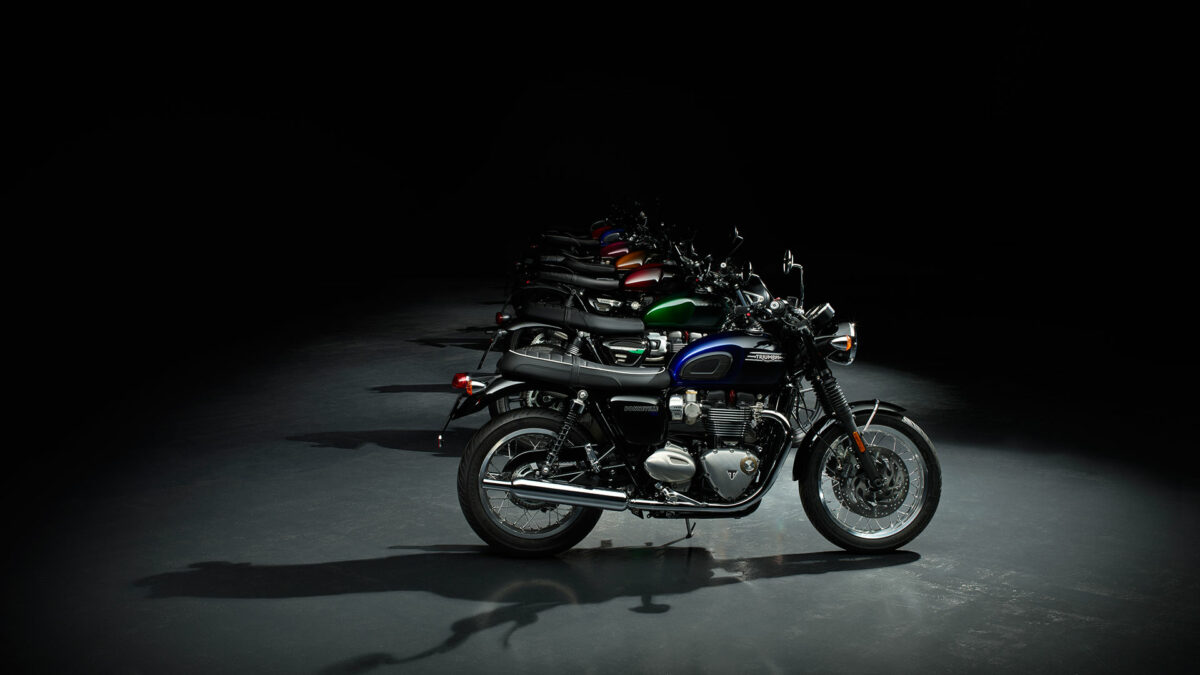 Gama Triumph Bonneville Stealth Edition 2024: paleta de colores única