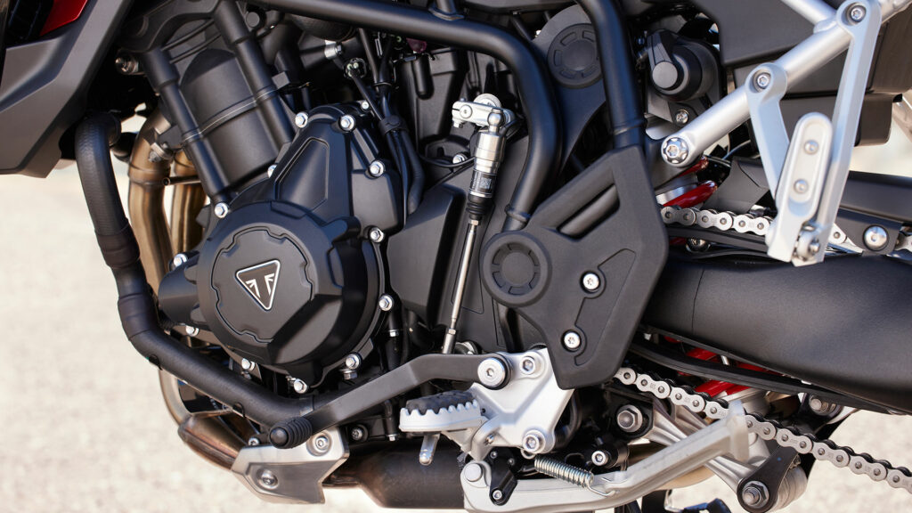 La gama Triumph Tiger 900 2024 llega con más potencia y una mayor comodidad 11 triumph-tiger-900-gt-pro-2024-17