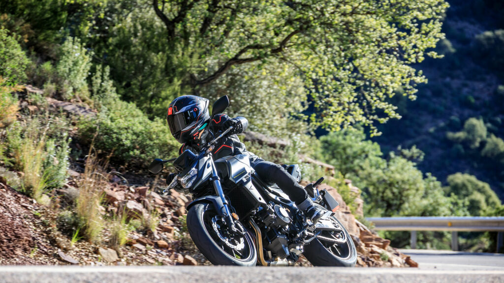 De viaje con la Honda CB750 Hornet: diversión polifacética 17 viaje honda cb750 hornet wsbk aragon 03