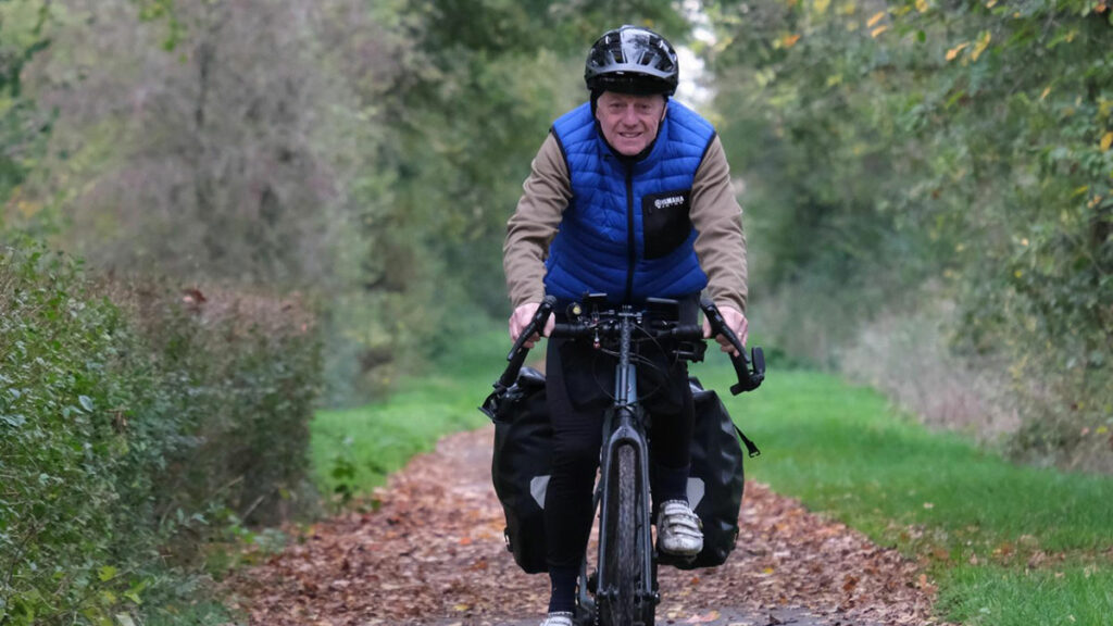 yamaha bicicleta vuelta mundo 1