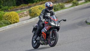 Fotos prueba Aprilia RS 125 GP Réplica