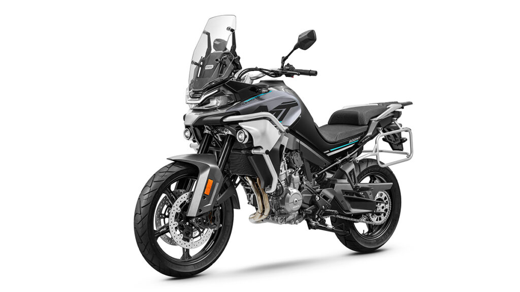 Este es el precio de la Triumph Tiger 850 Sport y sus rivales 16 CFMOTO 800MT Sport