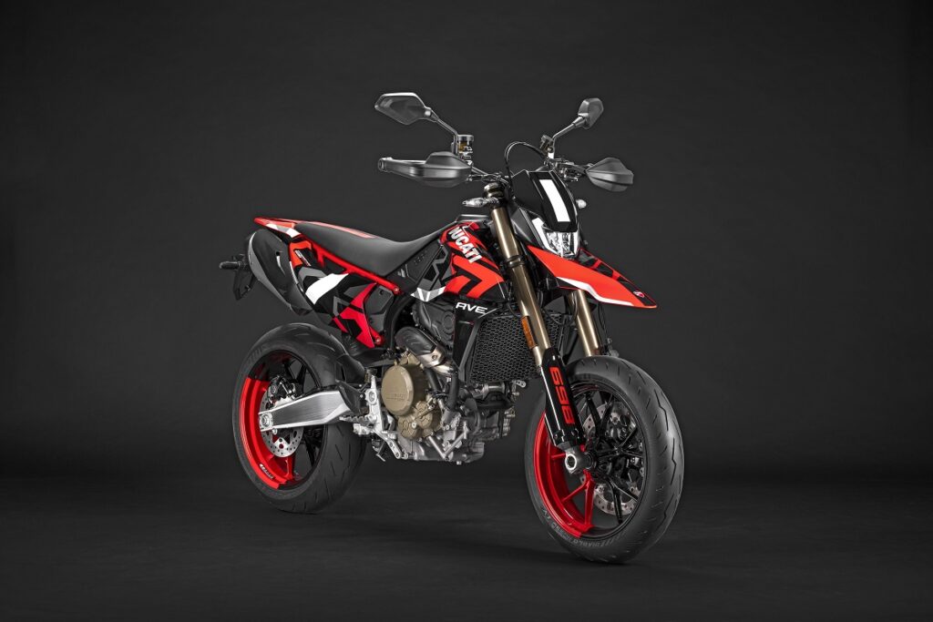 Estas son todas las novedades de motos y scooters de 2024 40 Ducati Hypermotard 698 Mono