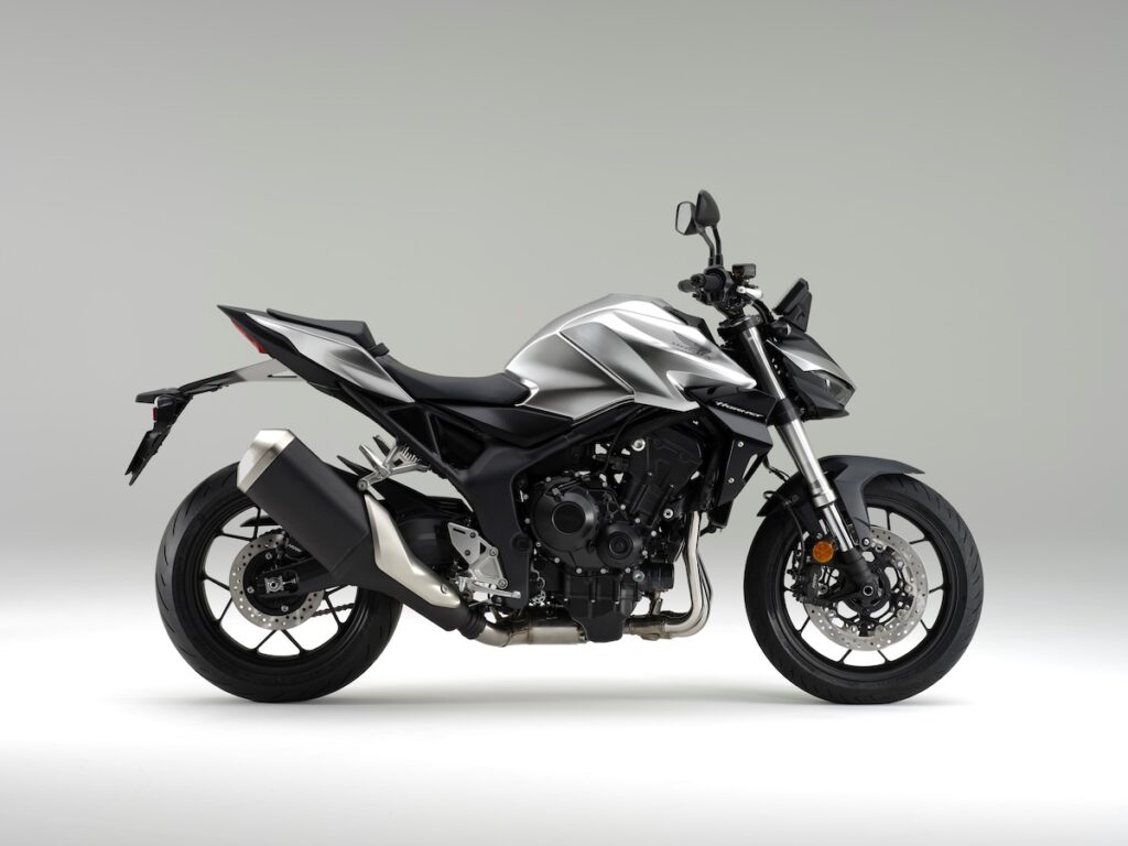La Honda CB1000 Hornet aprovecha el tirón de la "siete y medio" para regresar al mercado en versión de litro 12 HONDA CB1000 Hornet 2024 5