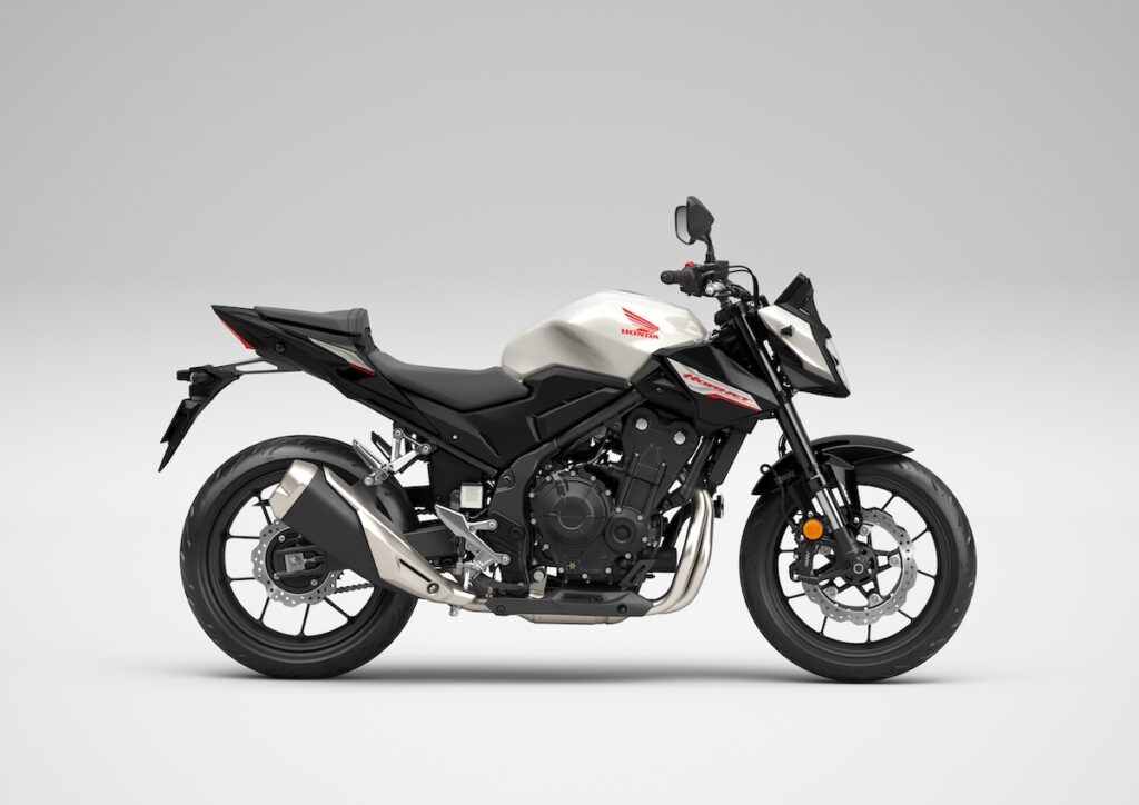 Ya tenemos precio para la hermana pequeña de la Honda Hornet 11 Honda CB500 Hornet 2024
