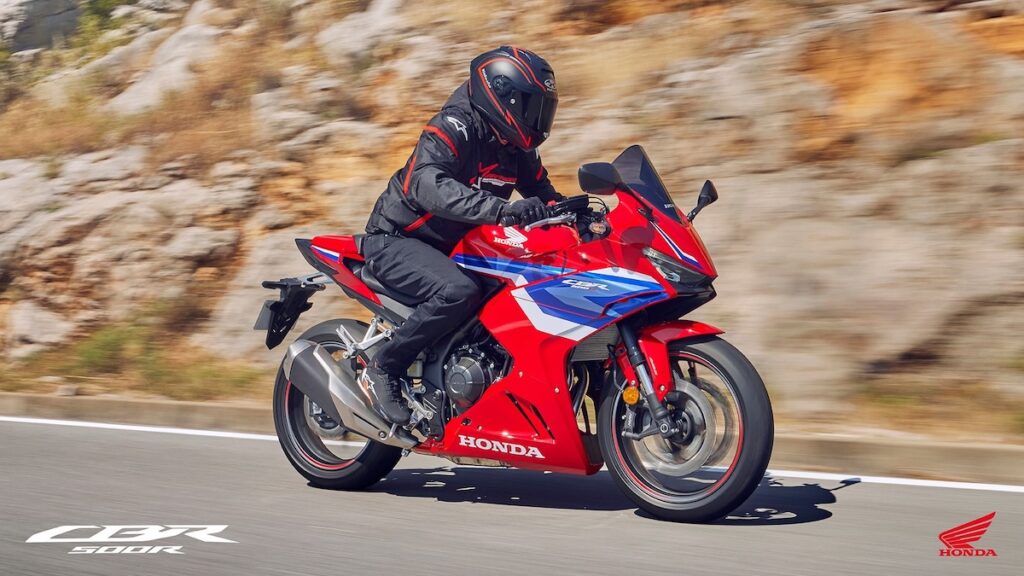 Motos deportivas de 500cc: diversión para el carnet A2 11 Honda CBR500R 2024 motos deportivas 500cc A2