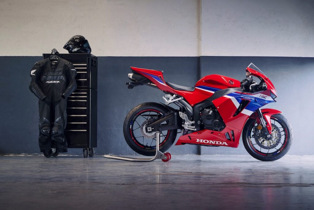 La Honda CBR600RR 2024 confirma su precio y es más bajo de lo que esperábamos 11 Honda CBR600RR 2024