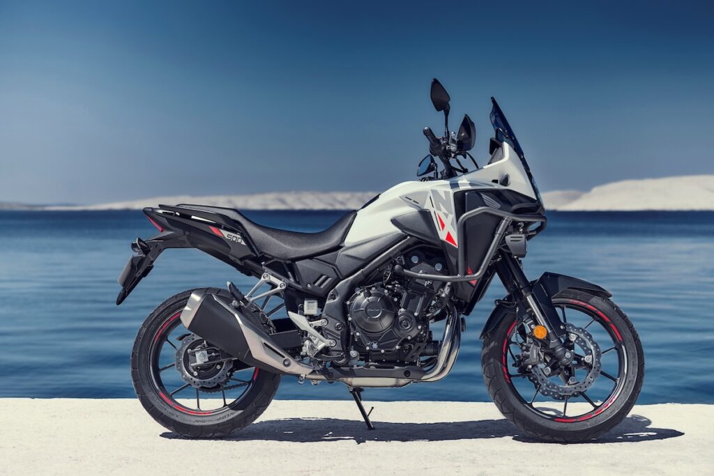 No tendrás que esperar nada... ¡disponibilidad inmediata para las novedades más esperadas de Honda! 11 Honda NX500 2024