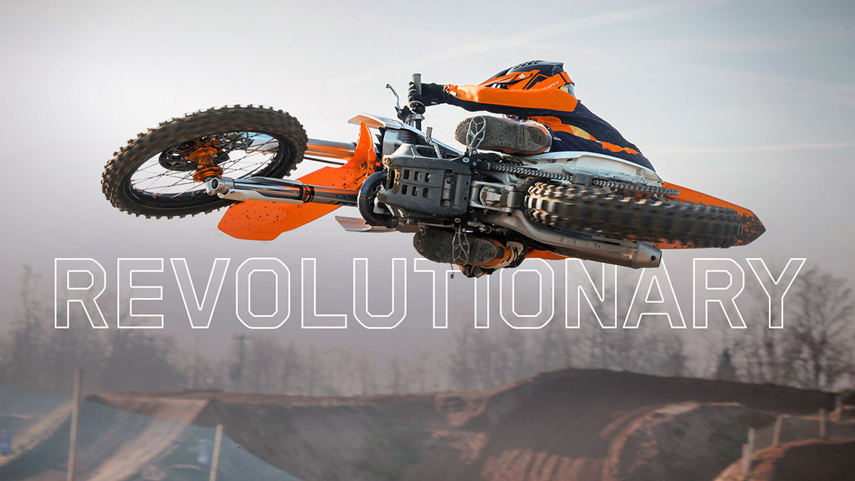 KTM nos emplaza a principios de diciembre para conocer el próximo capítulo de la saga SX-F 24 KTM-SX-F-REVOLUTION