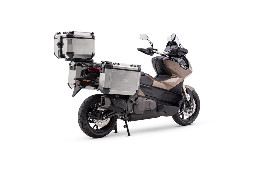 El KYMCO CV-L6 mezcla conceptos más allá de los actuales estándares de un scooter tipo SUV 10 KYMCO CV-L6 2024
