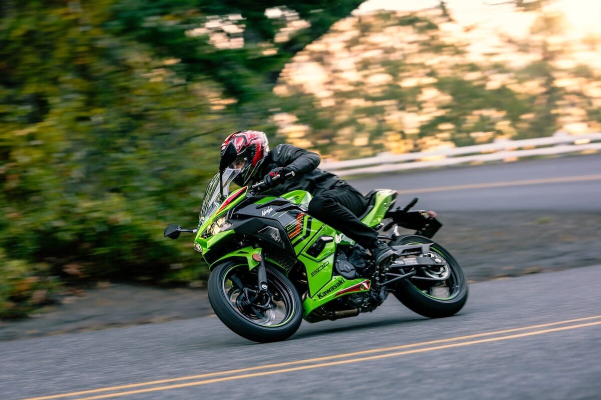 Fotos Kawasaki Ninja 500 y Kawasaki Z500 2024 1 Kawasaki desvela el precio de sus motos para el carnet A2 más esperadas de 2024