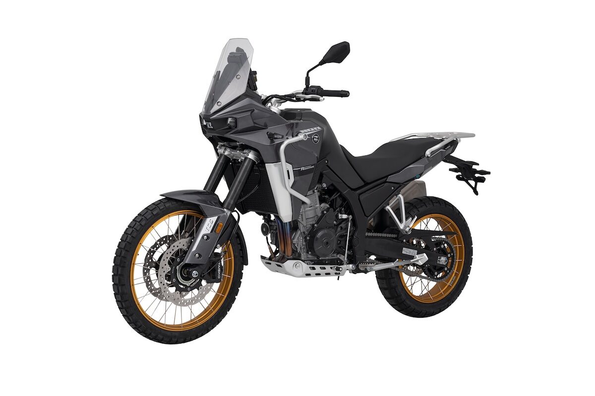 Fotos Kove 800X Pro, 450 RR y MX 250 2024 1 Kove presenta tres novedades impactantes en EICMA 2023 con la trail 800X Pro, la deportiva 450 RR y la “crossera” MX 250