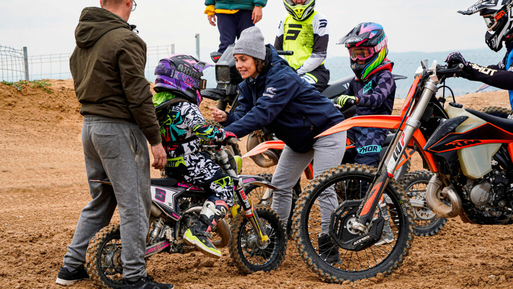 El Campus de la Comisión Femenina de Motociclismo se prepara para otro fin de semana de acción en pista 11 PrevioCampusOffRoad2023-14