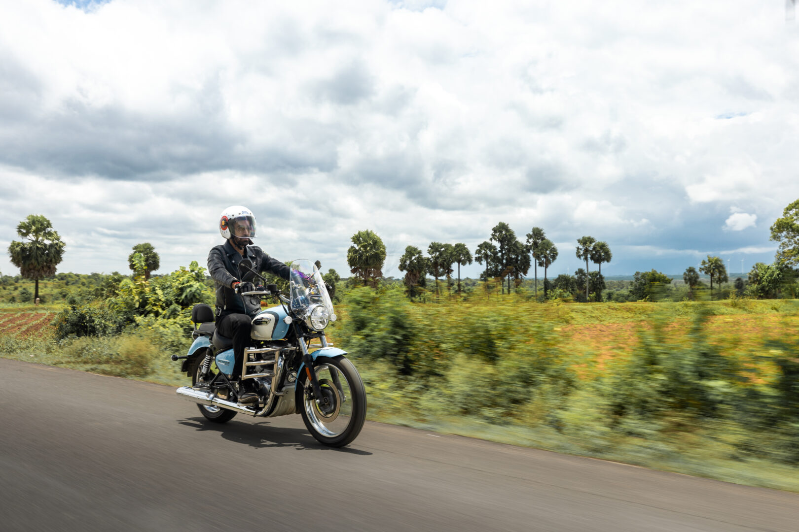 Royal Enfield Meteor Aurora 2024