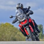 Triumph Tiger 850 Sport 2023 accion 13