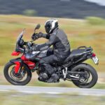 Triumph Tiger 850 Sport 2023 accion 15