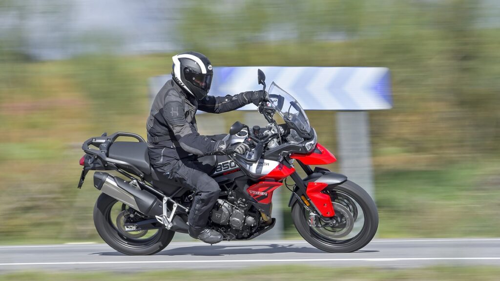 La Triumph Tiger 850 Sport te demuestra cómo poner el mundo patas arriba para conseguir una trail a tu medida 11 Triumph Tiger 850 Sport 2023