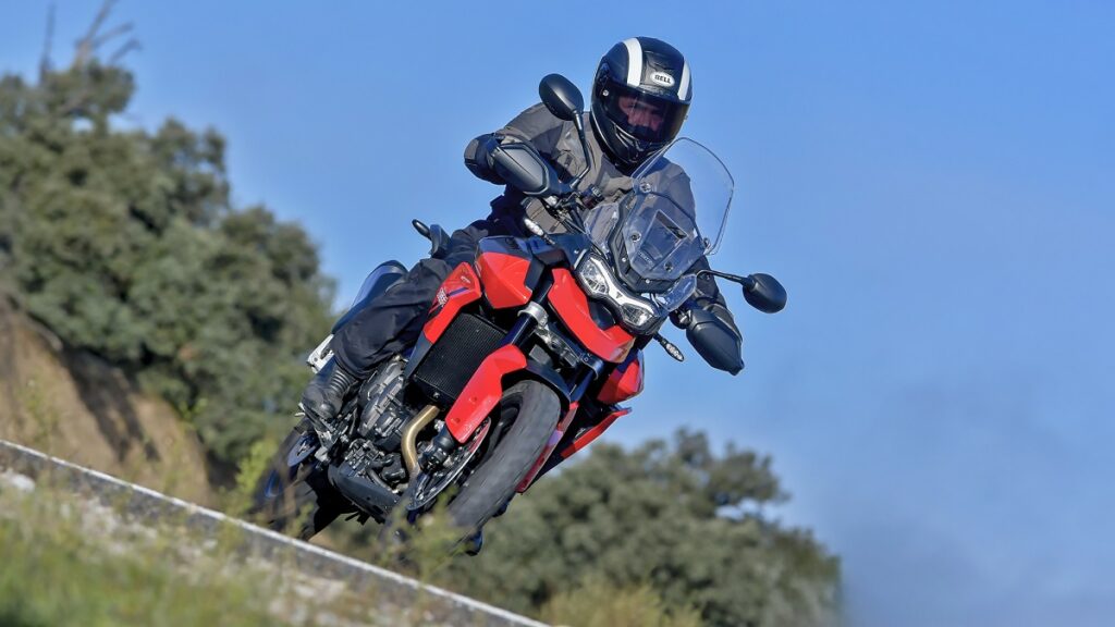 La Triumph Tiger 850 Sport te demuestra cómo poner el mundo patas arriba para conseguir una trail a tu medida 9 Triumph Tiger 850 Sport 2023