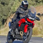 Triumph Tiger 850 Sport 2023 accion 7