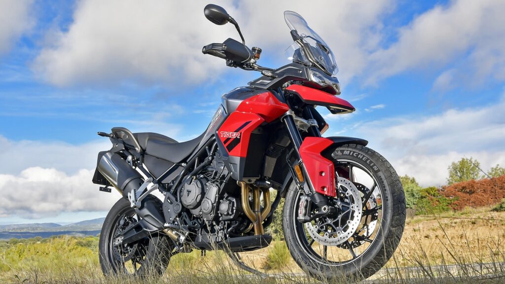 La Triumph Tiger 850 Sport te demuestra cómo poner el mundo patas arriba para conseguir una trail a tu medida 3 Triumph Tiger 850 Sport 2023