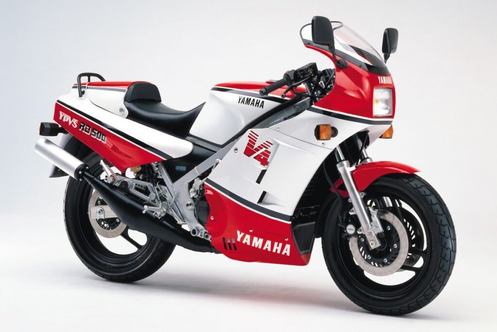 Las motos deportivas que podías comprarte en España (y las que no) en 1985 25 Yamaha RD500