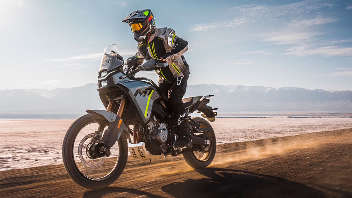 La CFMOTO 450MT quiere ser el modelo offroad definitivo de la marca 1 cf-moto-450mt-2024