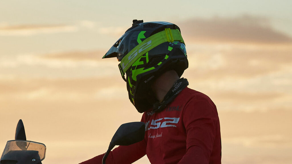 LS2 'se pasa el juego' al presentar el primer casco con la nueva normativa FIM para offroad 11 ls2-x-force-fim-2-1