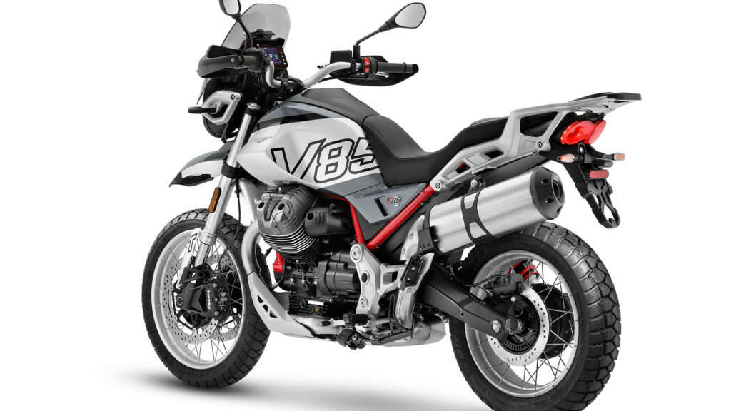 Ya sabemos el precio de la moto trail más esperada de Moto Guzzi 12 Moto Guzzi V85 2024