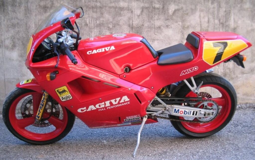 Las motos deportivas que hicieron historia en 1992 (II) 12 Cagiva Mito