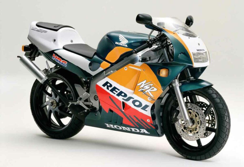 La corta historia de las motos deportivas 250 2T que nos hicieron soñar (II) 19 Honda NSR250 MC28