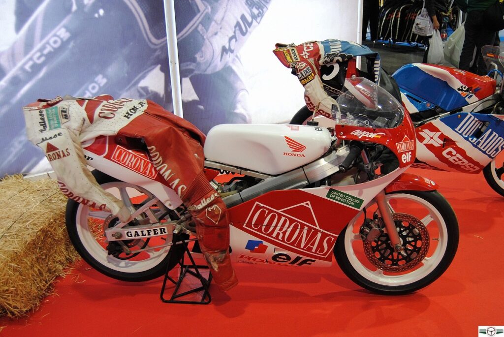 Las motos deportivas de 1992 que hicieron historia (I) 13 Honda RS125 Team Coroas Aspar