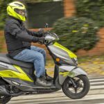 Suzuki Avenis 125 gris y verde, 2023