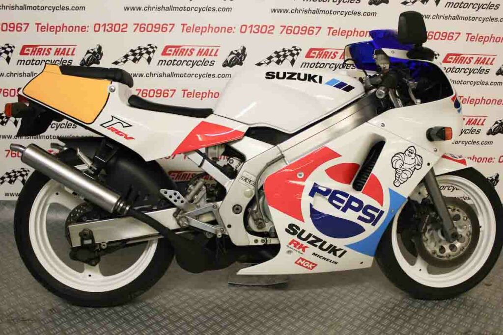 La corta historia de las motos deportivas 250 2T que nos hicieron soñar (I) 12 Suzuki RGV250 VJ21