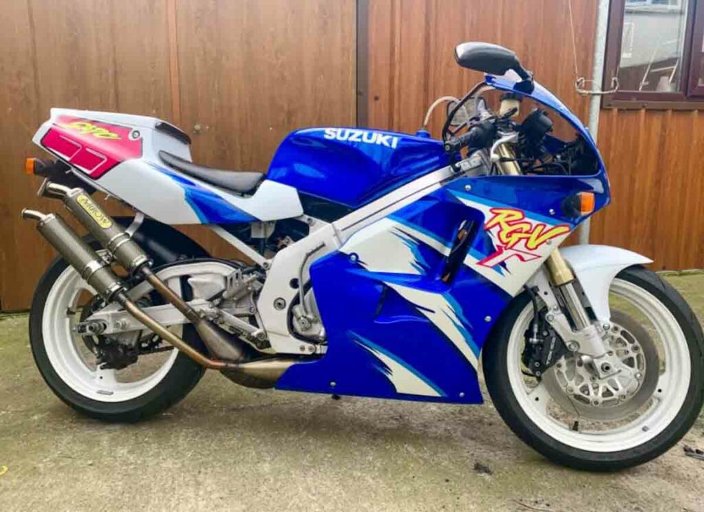 La corta historia de las motos deportivas 250 2T que nos hicieron soñar (II) 21 Suzuki RGV250 VJ22