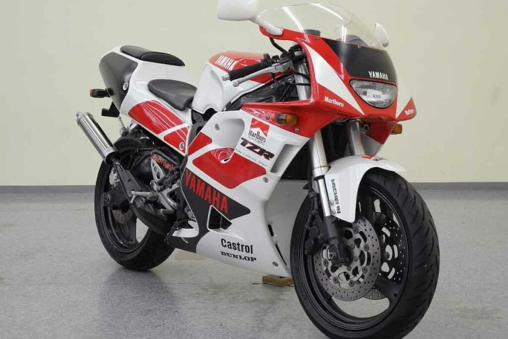 La corta historia de las motos deportivas 250 2T que nos hicieron soñar (II) 15 Yamaha TZR250 3XV