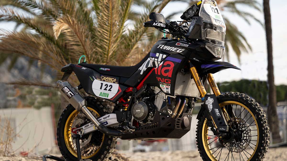 La Aprilia Tuareg 660 eleva el listón competitivo al participar en la África Eco Race 2024