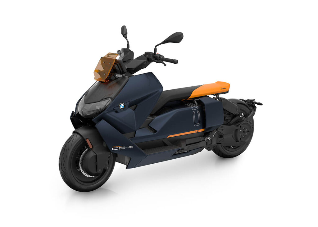 Las 10 motos con un ofertón en diciembre para comprar antes de fin de año 15 BMW CE 04, negro y amarrillo