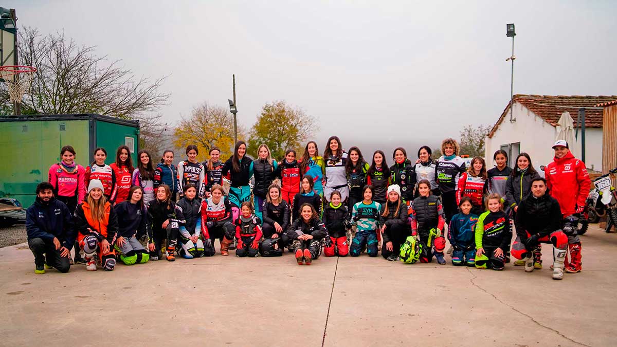 El motociclismo femenino vive una auténtica edad de oro 7 campus-offroad-motociclismo-femenino-rfme