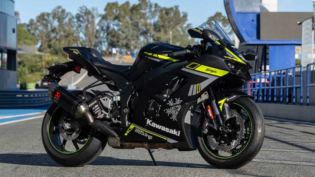 Kawasaki te brinda la oportunidad de hacerte con una Ninja ZX-10R muy especial 11 kawasaki-ninja-zx-10r-winter-test-2024-2