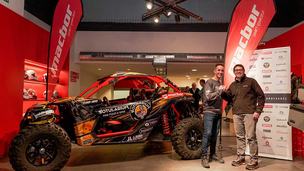 Gerard Farrés disputará el Dakar 2024 con la ayuda de Macbor