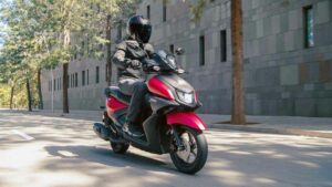 Fotos del Yamaha RayZR