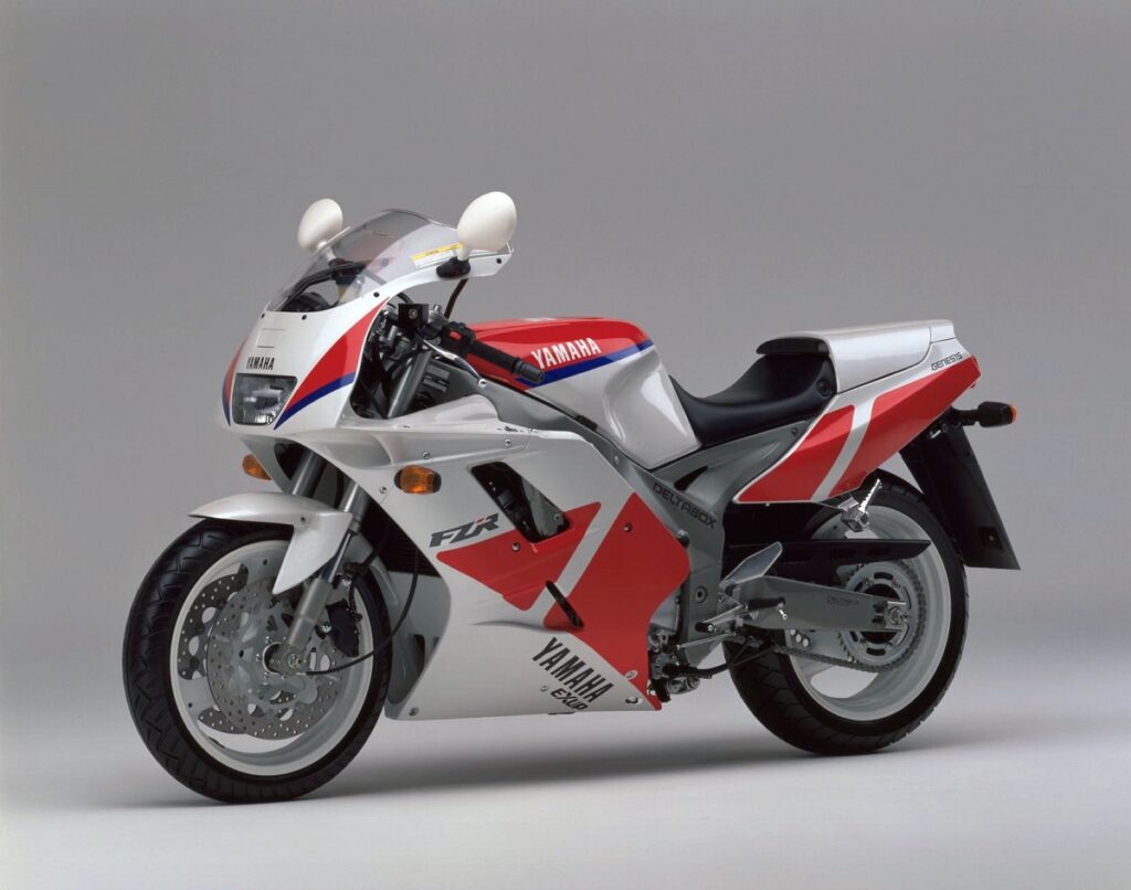 Yamaha FZR1000 Exup 1991, blanco y rojo