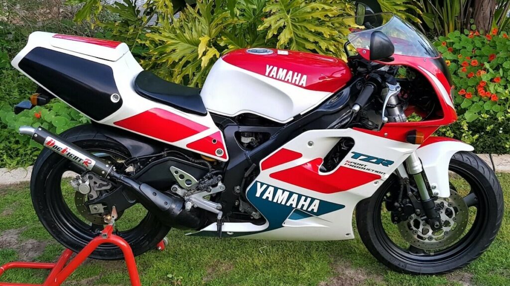 Las motos deportivas que hicieron historia en 1992 (II) 16 Yamaha TZR250SP