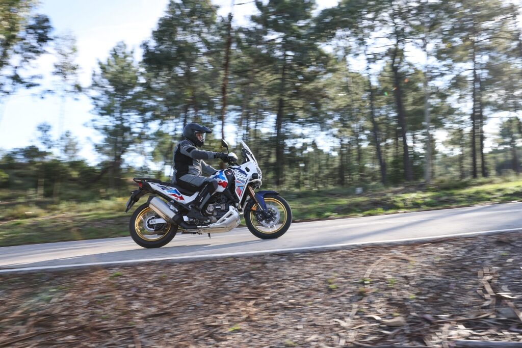 La Honda Africa Twin Adventure Sports 2024 trasgrede su filosofía de moto maxitrail tras casi 40 años entre nosotros 20 Honda Africa Twin Adventure Sports 2024 11