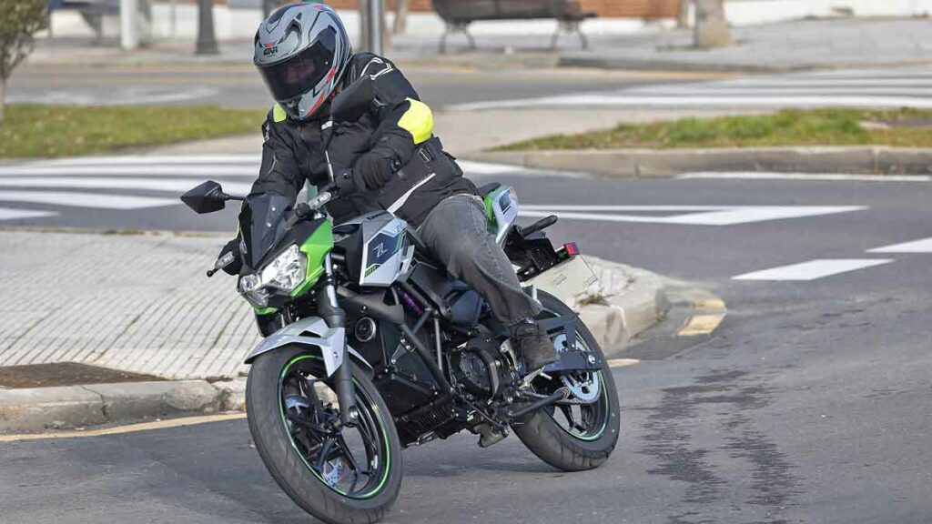 Kawasaki Z e-1 2024, prueba