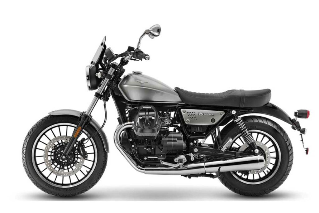 Las motos custom más baratas de cada marca en 2024 21 Moto Guzzi V9 Roamer, gris