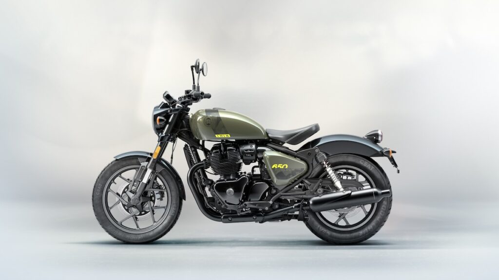 La Royal Enfield Shotgun 650 abre una nueva senda del custom para el carnet A2 13 Royal Enfield Shotgun 650